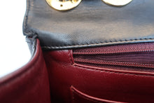 Load image into Gallery viewer, CHANEL Medium Matelasse single flap chain shoulder bag Lambskin Black/Gold hadware Shoulder bag 700080059