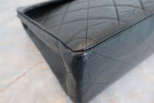 將圖片載入圖庫檢視器 CHANEL/シャネル 中マトラッセシングルフラップチェーンショルダーバッグ キャビアスキン ブラック/ゴールド金具 ショルダーバッグ 700040129