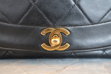 将图片加载到图库查看器,CHANEL/香奈儿 戴妃 CF 链条包 羊皮 Black/Gold hadware(黑色/金色金属) 肩背包 800030200