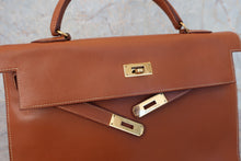 画像をギャラリービューアに読み込む, HERMES/エルメス ケリー35 クシュベル ゴールド 〇T刻印 ショルダーバッグ 800090222