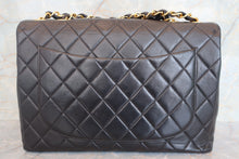 将图片加载到图库查看器,CHANEL/香奈儿 中号CF 单盖包 链条包 羊皮 Black/Gold hadware(黑色/金色金属) 肩背包 700030142