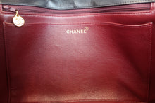 将图片加载到图库查看器,CHANEL/香奈儿 中号CF 单盖包 链条包 羊皮 Black/Gold hadware(黑色/金色金属) 肩背包 700030142