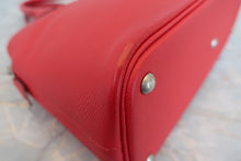 Load image into Gallery viewer, HERMES/BOLIDE 27 Epsom leather Rouge casaque T Engraving Shoulder bag 700070036
