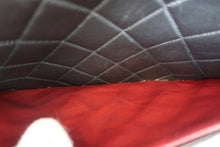 将图片加载到图库查看器,CHANEL/香奈儿 中号CF 单盖包 链条包 羊皮 Black/Gold hadware(黑色/金色金属) 肩背包 700030142