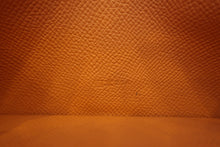 Load image into Gallery viewer, HERMES  Bearn Soufflet Epsom leather Mango □P Engraving Wallet 700090114