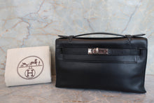 Load image into Gallery viewer, HERMES Pochette Kelly Gulliver leather Black □H Engraving Hand bag 700090083