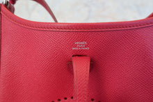 画像をギャラリービューアに読み込む, HERMES/エルメス エブリンTPM ヴォーエプソン ルビー ショルダーバッグ 700100092