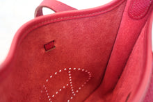 画像をギャラリービューアに読み込む, HERMES/エルメス エブリンTPM ヴォーエプソン ルビー ショルダーバッグ 700100092