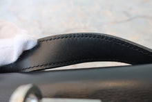 Load image into Gallery viewer, HERMES Pochette Kelly Gulliver leather Black □H Engraving Hand bag 700090083