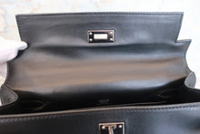 Load image into Gallery viewer, HERMES Pochette Kelly Gulliver leather Black □H Engraving Hand bag 700090083
