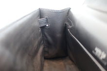 Load image into Gallery viewer, HERMES Pochette Kelly Gulliver leather Black □H Engraving Hand bag 700090083