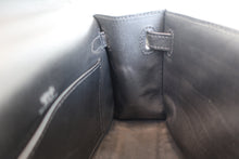 Load image into Gallery viewer, HERMES Pochette Kelly Gulliver leather Black □H Engraving Hand bag 700090083