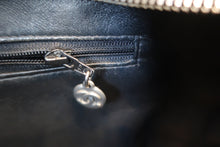 画像をギャラリービューアに読み込む, CHANEL/シャネル 復刻トート キャビアスキン ブラック/シルバー金具 トートバッグ 800020159