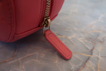 Load image into Gallery viewer, CHANEL Matelasse round chain shoulder bag Lambskin Pink/Gold hadware Shoulder bag 700060009