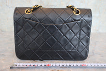 Load image into Gallery viewer, CHANEL Matelasse Full flap chain shoulder bag Lambskin Black/Gold hadware Shoulder bag 800060199
