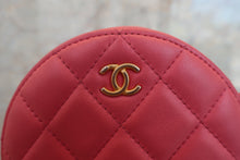Load image into Gallery viewer, CHANEL Matelasse round chain shoulder bag Lambskin Pink/Gold hadware Shoulder bag 700060009