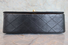 Load image into Gallery viewer, CHANEL Matelasse Full flap chain shoulder bag Lambskin Black/Gold hadware Shoulder bag 800060199