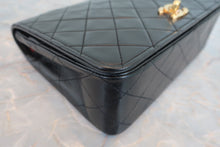 Load image into Gallery viewer, CHANEL Matelasse Full flap chain shoulder bag Lambskin Black/Gold hadware Shoulder bag 800060199