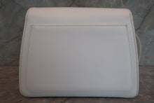 將圖片載入圖庫檢視器 CHANEL/シャネル ココマークショルダーバッグ キャビアスキン ホワイト ショルダーバッグ 700090065