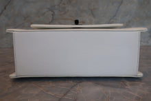 將圖片載入圖庫檢視器 CHANEL/シャネル ココマークショルダーバッグ キャビアスキン ホワイト ショルダーバッグ 700090065