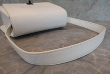 將圖片載入圖庫檢視器 CHANEL/シャネル ココマークショルダーバッグ キャビアスキン ホワイト ショルダーバッグ 700090065