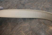 將圖片載入圖庫檢視器 CHANEL/シャネル ココマークショルダーバッグ キャビアスキン ホワイト ショルダーバッグ 700090065