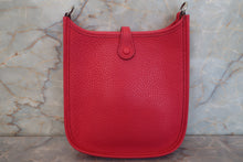 将图片加载到图库查看器,HERMES EVELYNE TPM Clemence leather Rose extreme C刻印 Shoulder bag 700120039