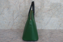 画像をギャラリービューアに読み込む, HERMES/エルメス ボリード35 クシュベル グリーン/ネイビー 〇Z刻印 ハンドバッグ 700060309