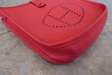将图片加载到图库查看器,HERMES EVELYNE TPM Clemence leather Rose extreme C刻印 Shoulder bag 700120039