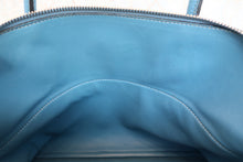 将图片加载到图库查看器,HERMES/BOLIDE 31 Clemence leather Blue jean □I刻印 Shoulder bag 800080076