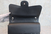 将图片加载到图库查看器,CHANEL/香奈儿 中号CF 双盖 双链 肩背包 荔枝皮 Black/Silver hadware(黑色/银色金属) 肩背包 800020211