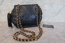 画像をギャラリービューアに読み込む, CHANEL/シャネル ココマークフリンジチェーンショルダーバッグ ラムスキン ブラック/ゴールド金具 ショルダーバッグ 800010014