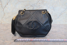 画像をギャラリービューアに読み込む, CHANEL/シャネル ココマークフリンジチェーンショルダーバッグ ラムスキン ブラック/ゴールド金具 ショルダーバッグ 800010014
