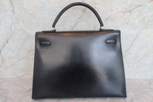 Load image into Gallery viewer, HERMES KELLY 32 Box carf leather Black Shoulder bag 700060289