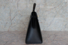 Load image into Gallery viewer, HERMES KELLY 32 Box carf leather Black Shoulder bag 700060289