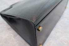 Load image into Gallery viewer, HERMES KELLY 32 Box carf leather Black Shoulder bag 700060289