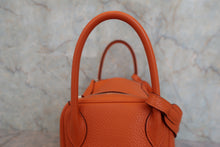 画像をギャラリービューアに読み込む, HERMES/エルメス リンディ30 トリヨンクレマンス オレンジ X刻印 ショルダーバッグ 800050097
