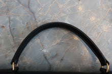 Load image into Gallery viewer, HERMES KELLY 32 Box carf leather Black Shoulder bag 700060289
