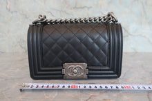 画像をギャラリービューアに読み込む, CHANEL/シャネル ボーイシャネルチェーンショルダーバッグ キャビアスキン ブラック/シルバー金具 ショルダーバッグ 800080038