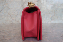 将图片加载到图库查看器,CHANEL/香奈儿 Leboy 链条包 羊皮 Pink/Goldr hadware(粉色/金色金属) 肩背包 700120024