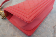 将图片加载到图库查看器,CHANEL/香奈儿 Leboy 链条包 羊皮 Pink/Goldr hadware(粉色/金色金属) 肩背包 700120024