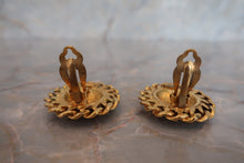 Load image into Gallery viewer, CHANEL Round earring Gold plate Gold Earring 700080092