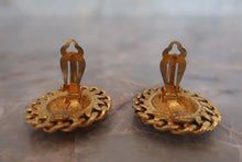 Load image into Gallery viewer, CHANEL Round earring Gold plate Gold Earring 700080092