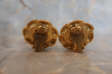 將圖片載入圖庫檢視器 CHANEL/シャネル パールイヤリング 金メッキ ゴールド イヤリング 300120173