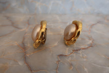 將圖片載入圖庫檢視器 CHANEL/シャネル パールイヤリング 金メッキ ゴールド イヤリング 300120173