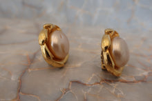 將圖片載入圖庫檢視器 CHANEL/シャネル パールイヤリング 金メッキ ゴールド イヤリング 300120173