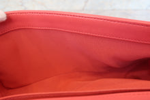 将图片加载到图库查看器,CHANEL/香奈儿 Leboy 链条包 羊皮 Pink/Goldr hadware(粉色/金色金属) 肩背包 700120024