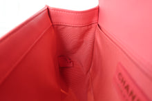 将图片加载到图库查看器,CHANEL/香奈儿 Leboy 链条包 羊皮 Pink/Goldr hadware(粉色/金色金属) 肩背包 700120024