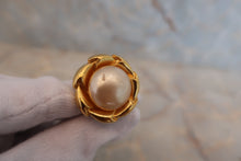 將圖片載入圖庫檢視器 CHANEL/シャネル パールイヤリング 金メッキ ゴールド イヤリング 300120173