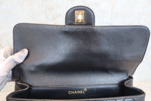 Load image into Gallery viewer, CHANEL Medium Matelasse Double Face shoulder bag Lambskin Black/Gold hadware Shoulder bag 800020109